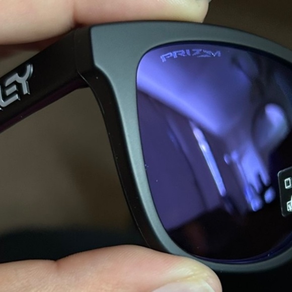 Oakley frog skins